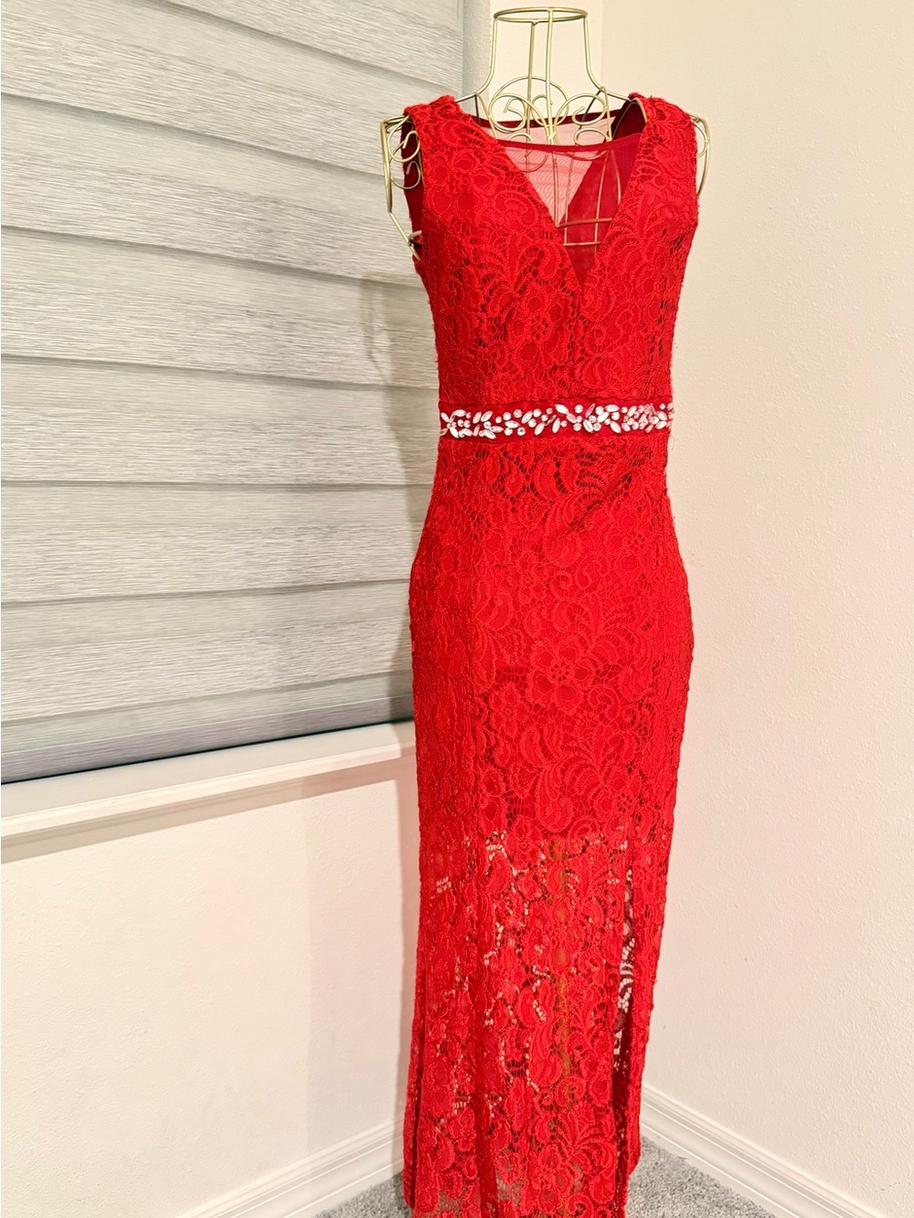 Red Lace Evening Gown with Embellished Waist